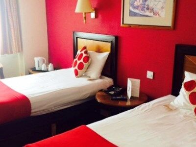 Hotel Britannia Airport 3*